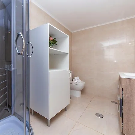 A19 - Tangerine In * Lagos