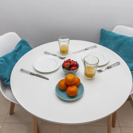 A19 - Tangerine In Lagos